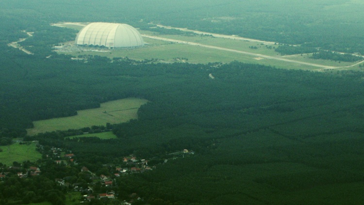 Die Cargolifter-Halle